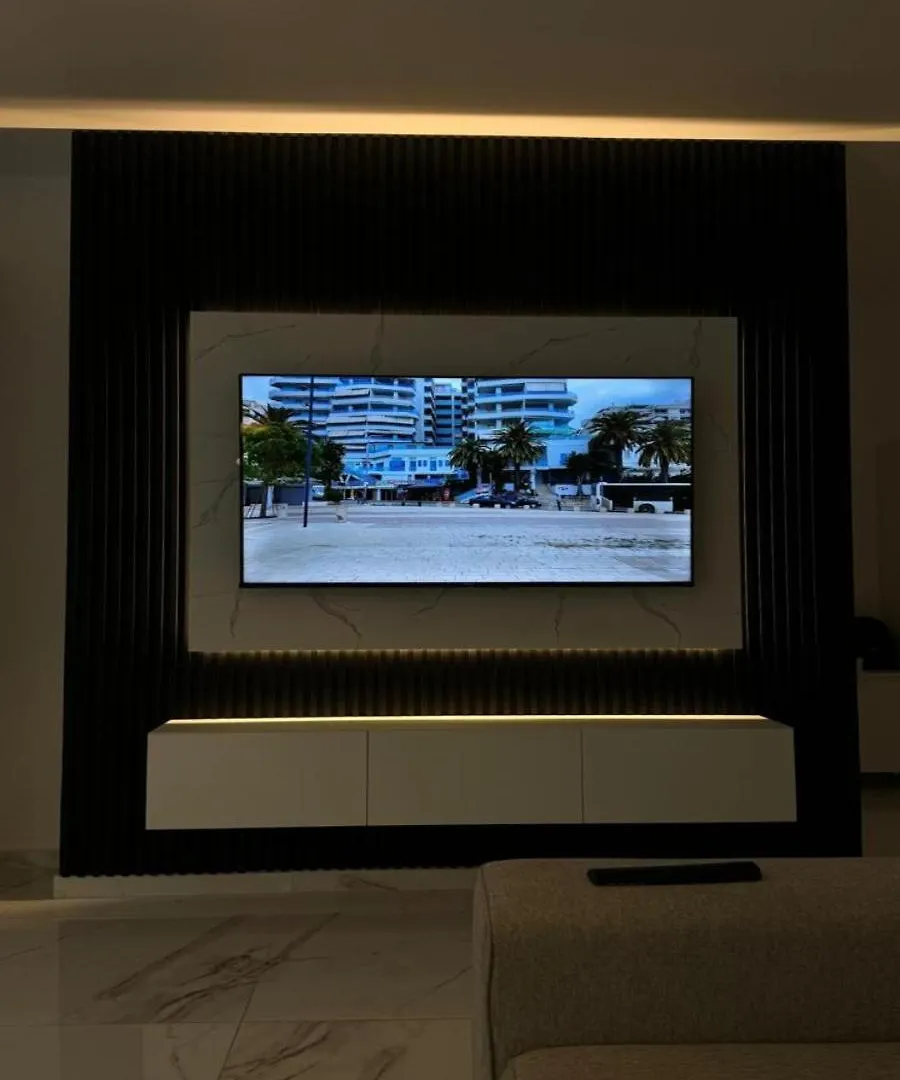 Luis Luxury Apartment Sarandë 0*,